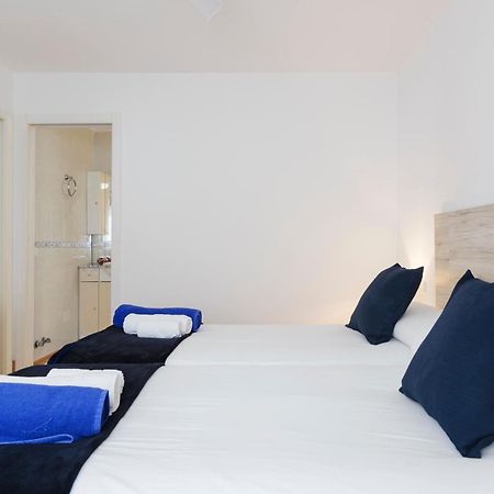 Sea Front Apartment In Marbella Center Buitenkant foto