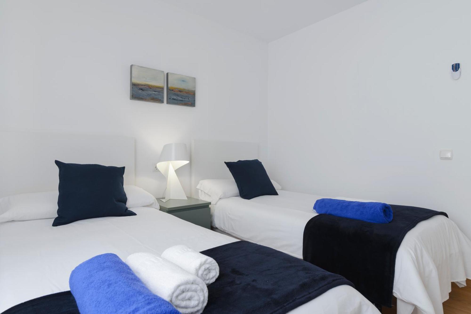 Sea Front Apartment In Marbella Center Buitenkant foto
