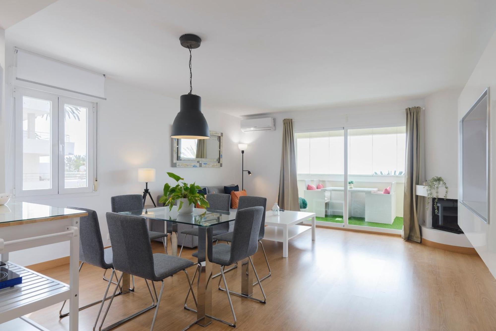 Sea Front Apartment In Marbella Center Buitenkant foto